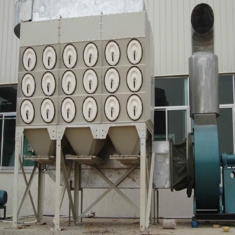 濾筒除塵器的過濾風速相對要低